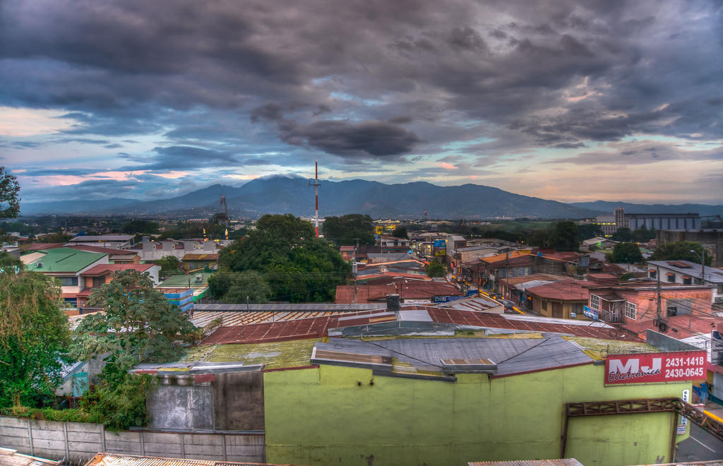 Alajuela Backpackers Airport Hostel Exterior photo