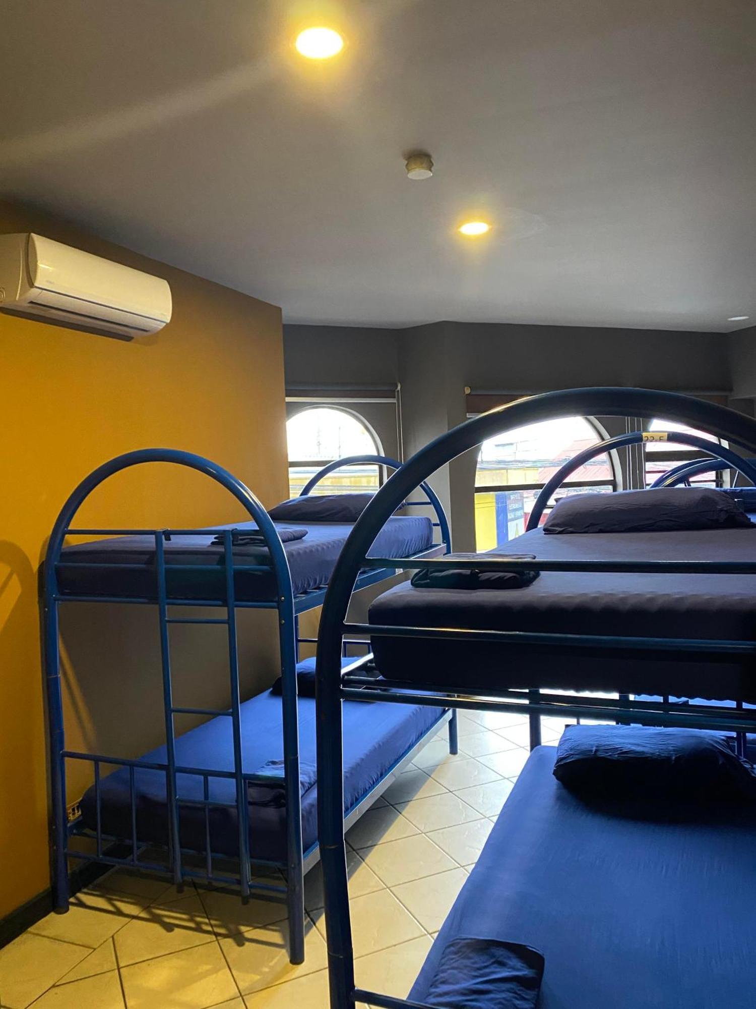 Alajuela Backpackers Airport Hostel Exterior photo