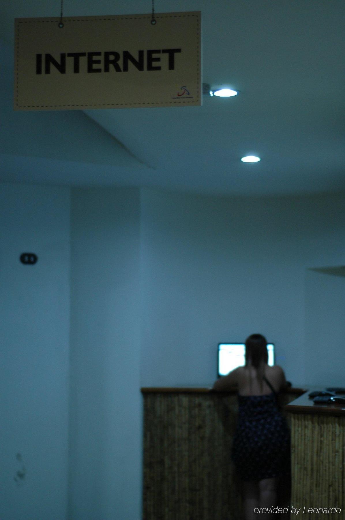 Alajuela Backpackers Airport Hostel Exterior photo